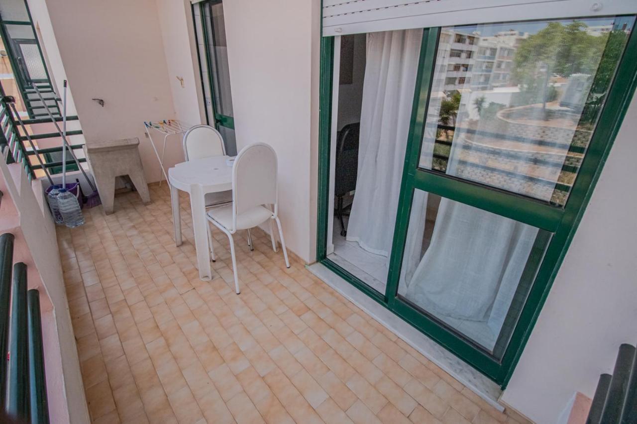 Charming Private Rooms In An Apartment A1 Penha - Distrikt Faro Exterior foto